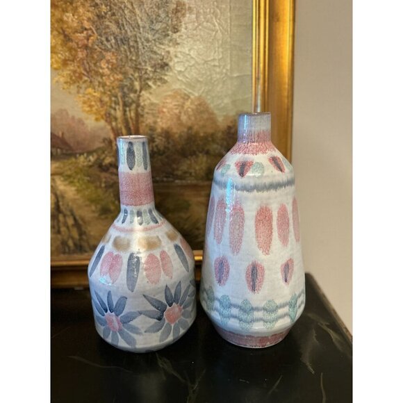 Set Of 2 Ceramic Vases With Handpainted Floral & Abstract Patterns In Pastel Pin - Picture 11 of 16